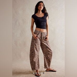 COPY - COPY - BRAND NWT Free People- WE THE FREE Good Luck Mid-Rise Barrel Prin…